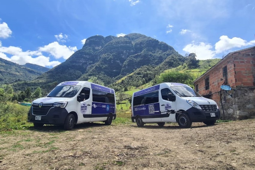 Bus Colombia: el pulso político en Cali, Manizales, Villavicencio y otras ciudades