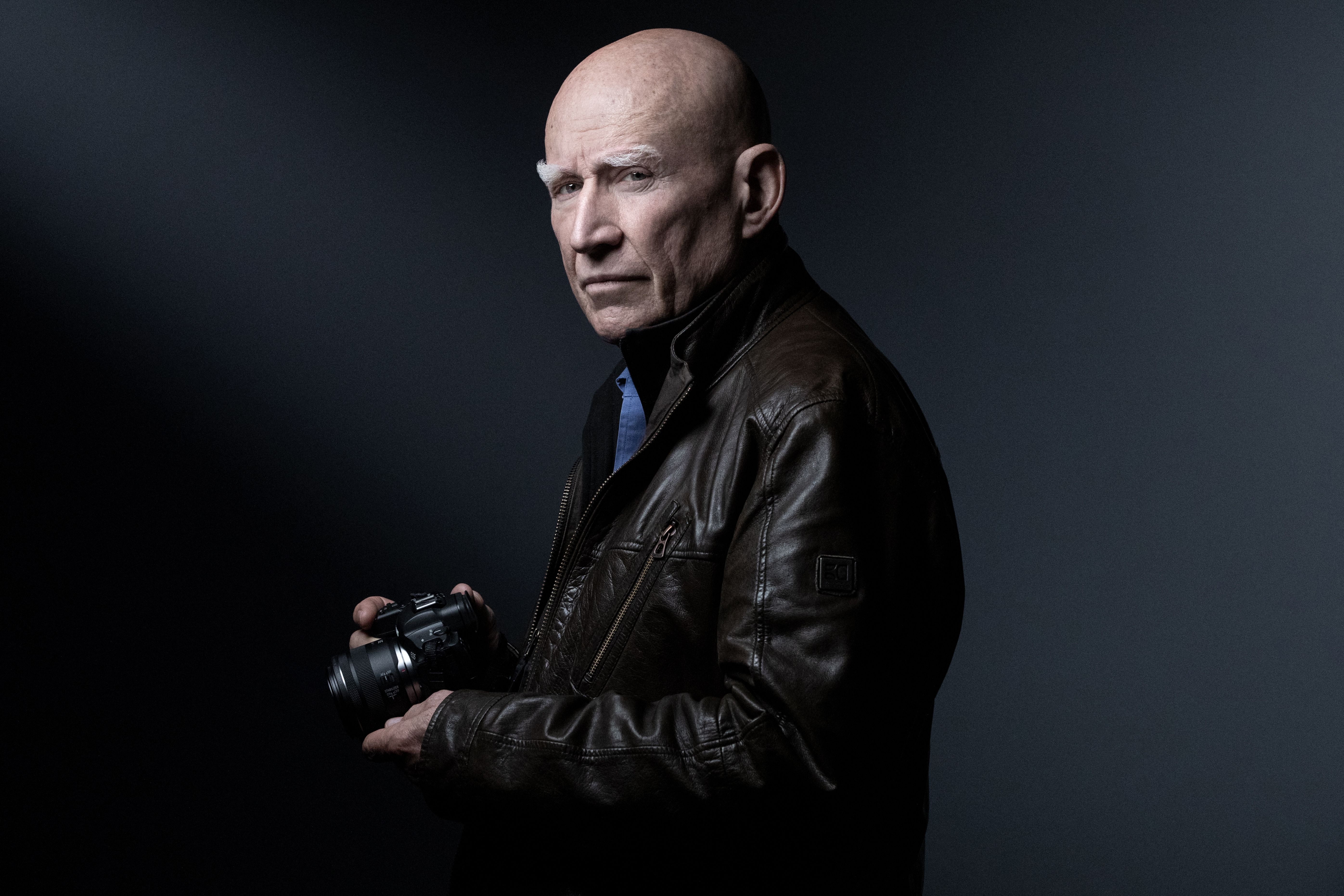 Murió Sebastião Salgado, el fotógrafo brasilero, a sus 81 años