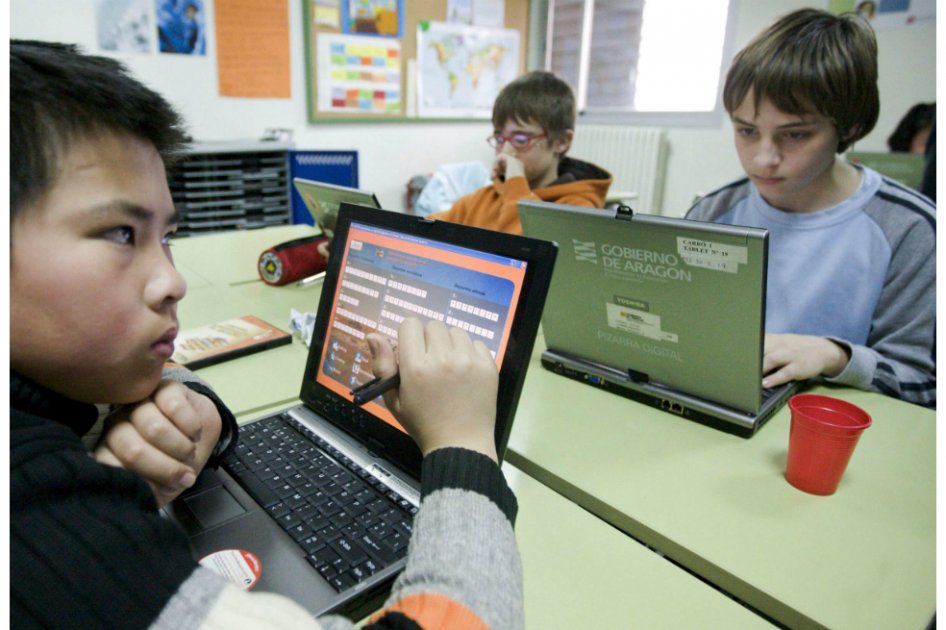 Falta de atención de los padres puede crear niños adictos a la tecnología