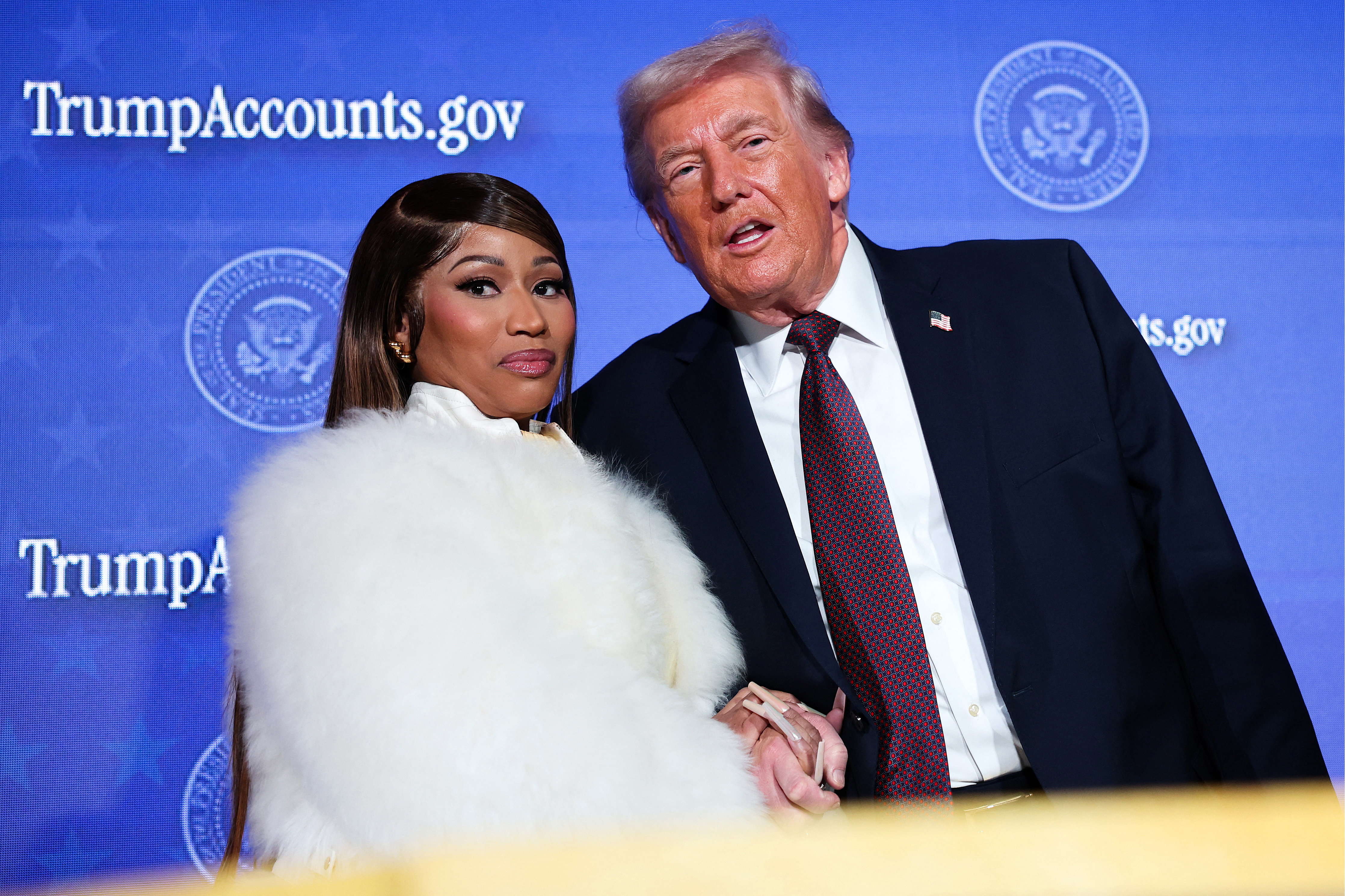 ¿Trump le dio a Nicki Minaj una visa “dorada” de un millón de dólares?