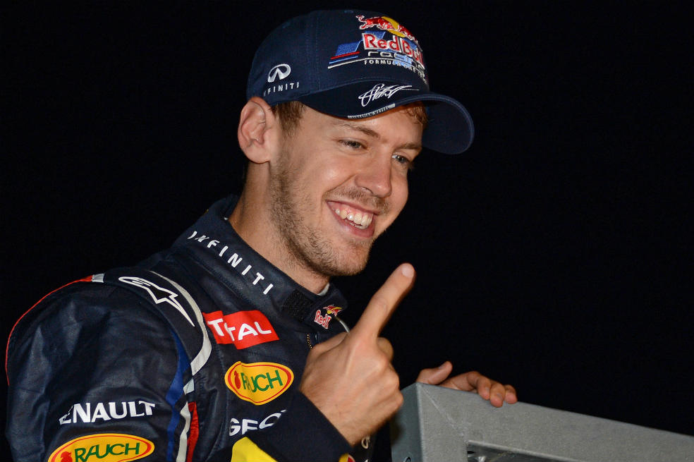 Vettel no le pierde pisada a Alonso