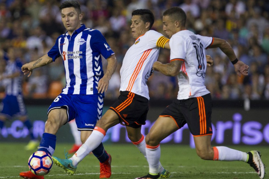 Primera derrota del Alavés en la actual Liga de España: Daniel Torres jugó todo el partido