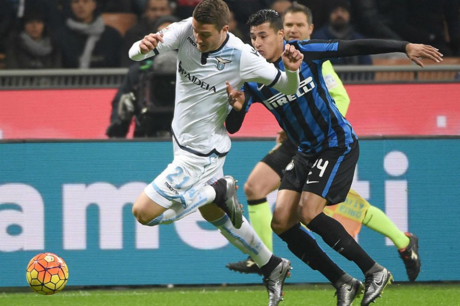Liverpool ofrecería 30 millones de euros por Jeison Murillo