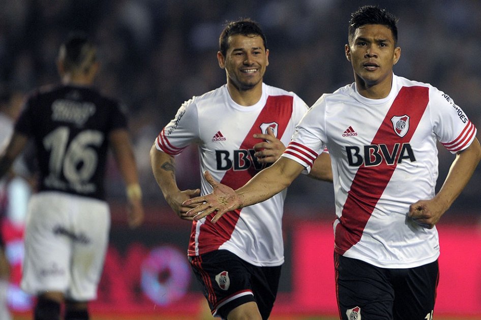Teófilo Gutiérrez, decisivo para que River se mantenga invicto en Argentina