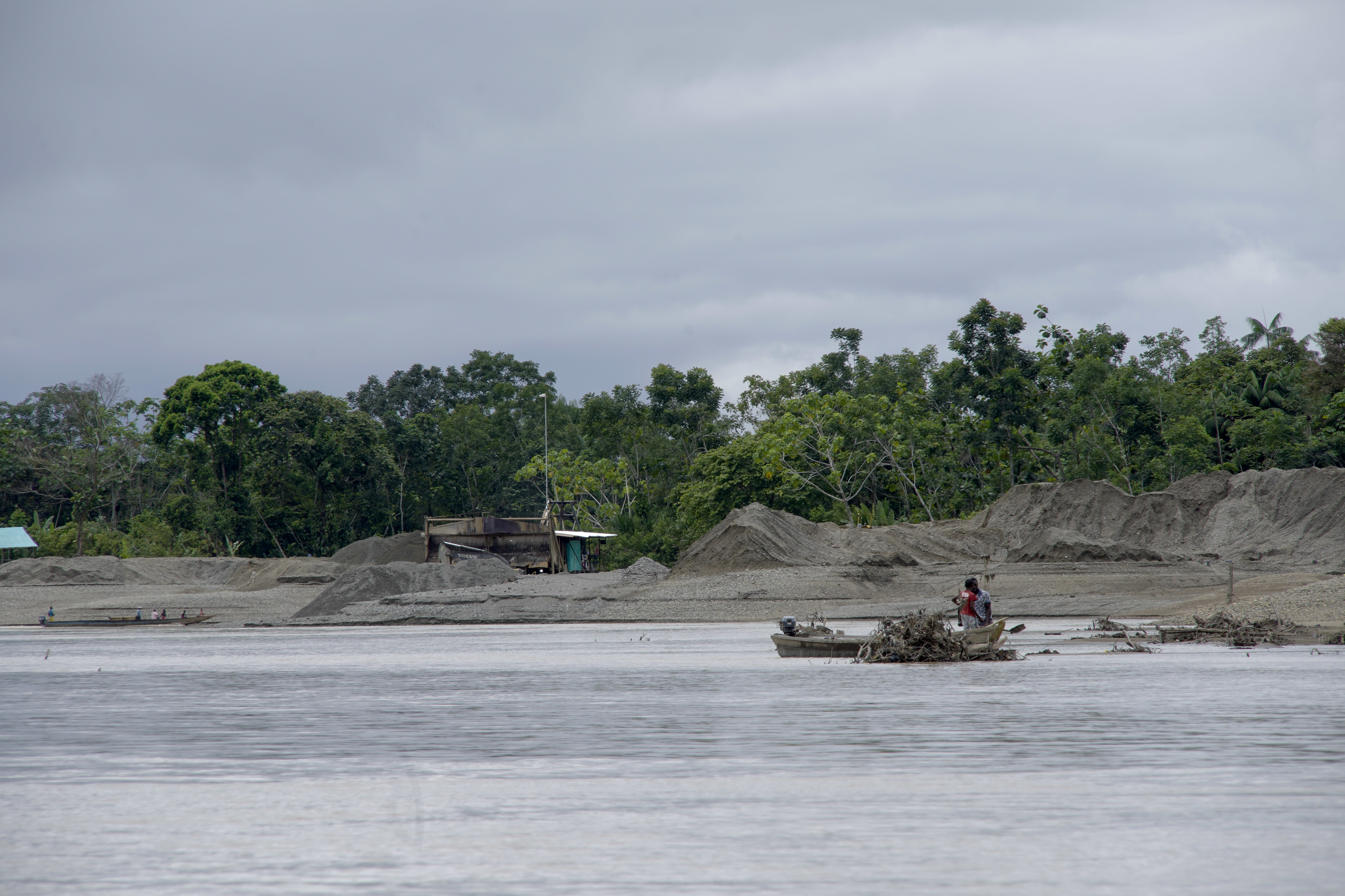 El degradante impacto ambiental de cuatro décadas de minería en 173 ríos del mundo
