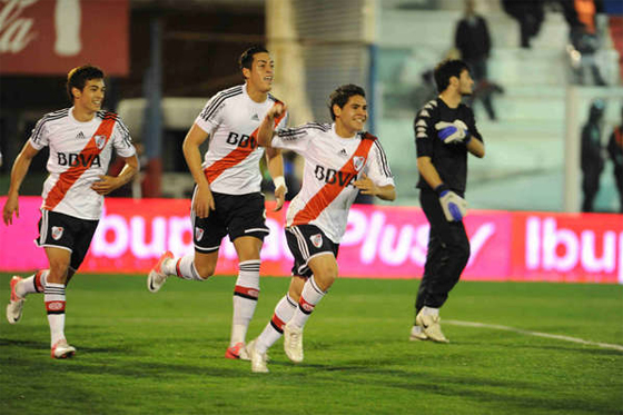 River ganó y es escolta en Argentina