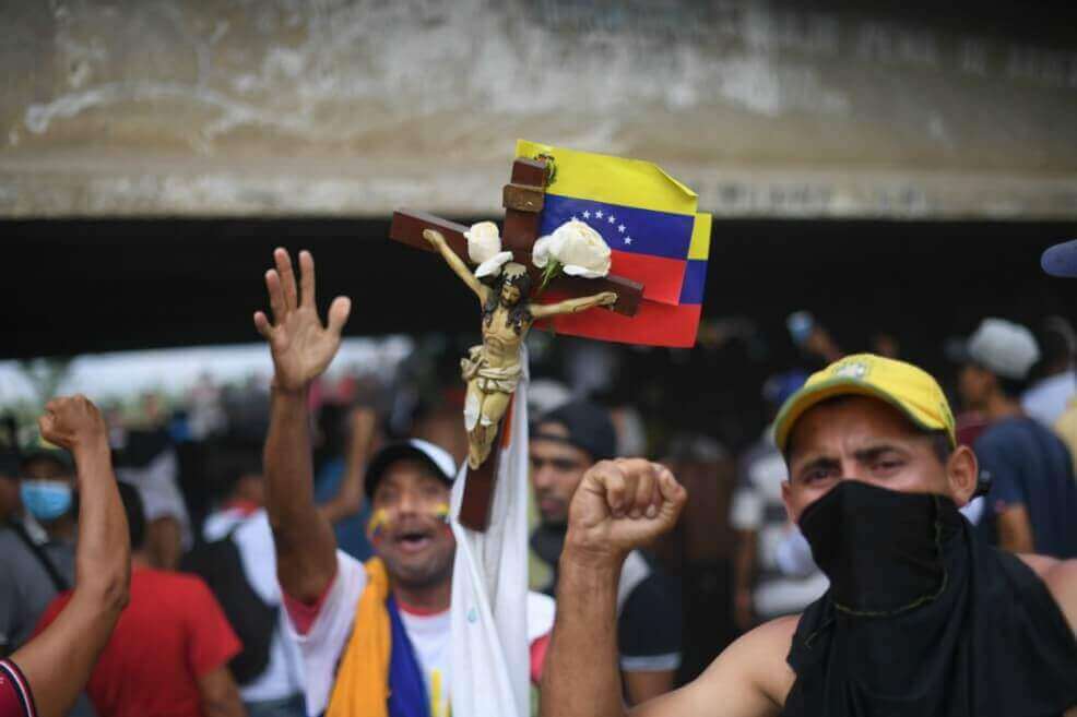 Salir de Maduro sí, pero no así
