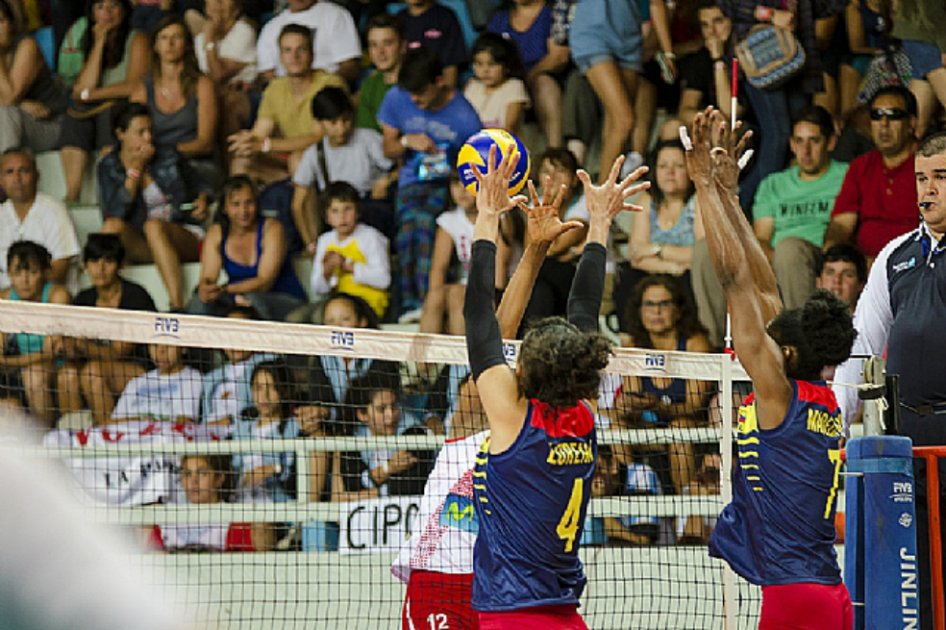 Colombia perdió con Perú en Preolímpico de voleibol
