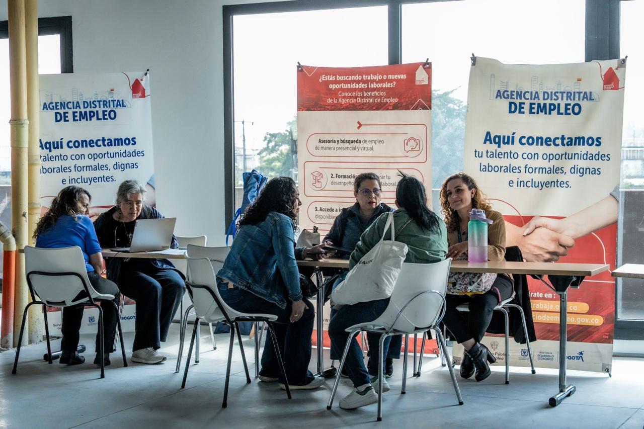 Bogotá abrió 900 vacantes de empleo: así puede postularse este 10 de julio