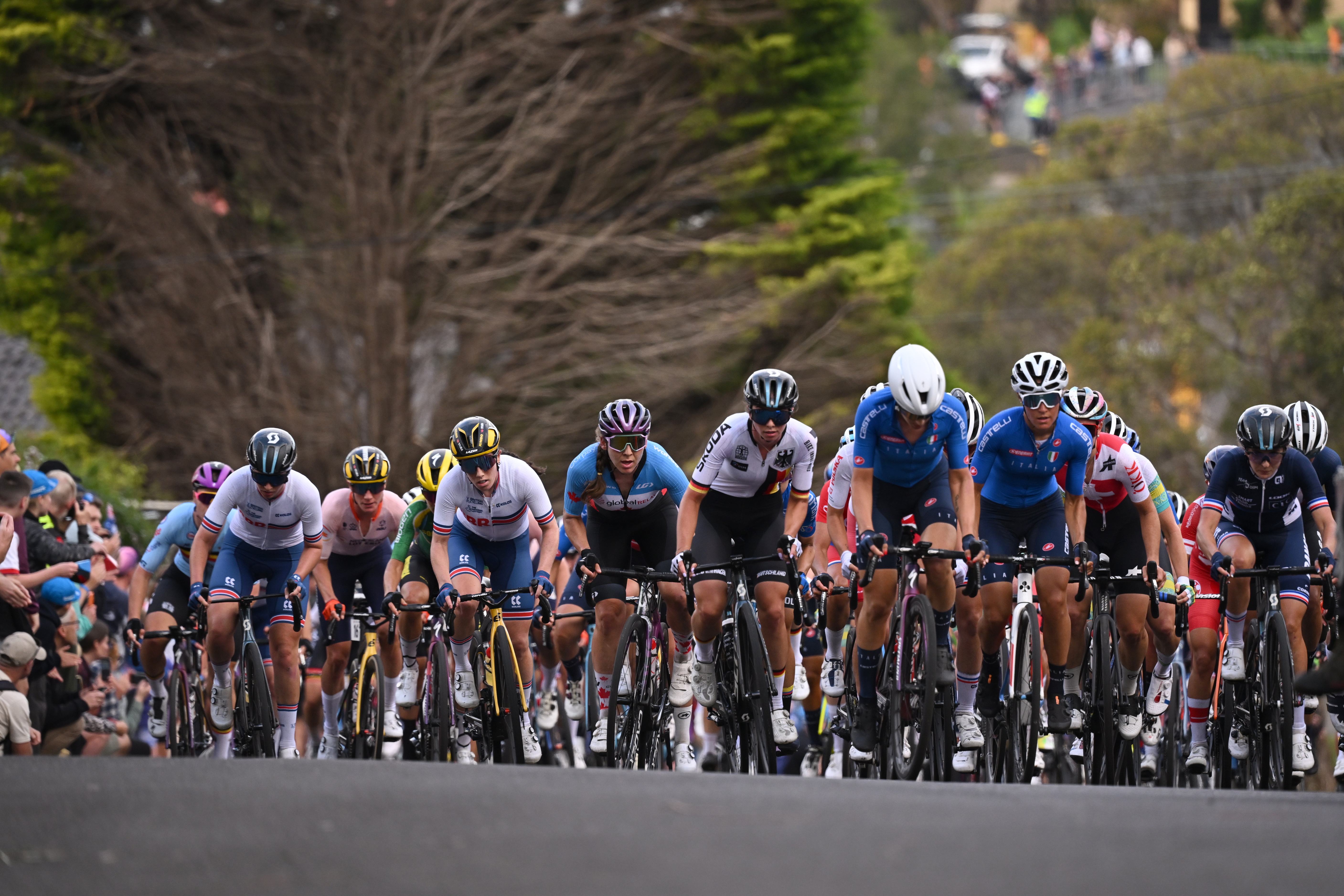 Presidente de la UCI anunció ajustes en el sistema de descenso del World Tour