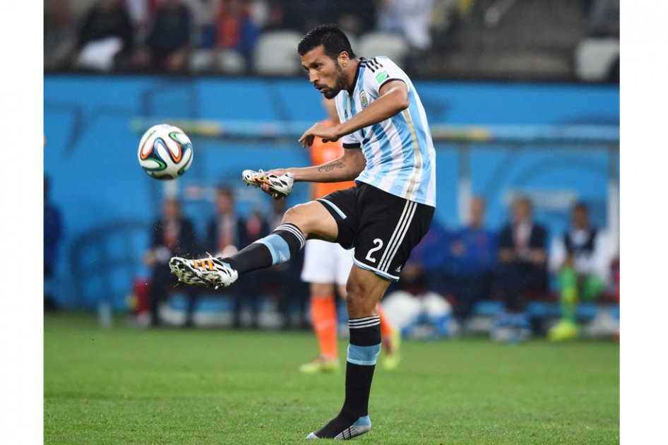 Argentina pierde a Garay para duelo ante Paraguay