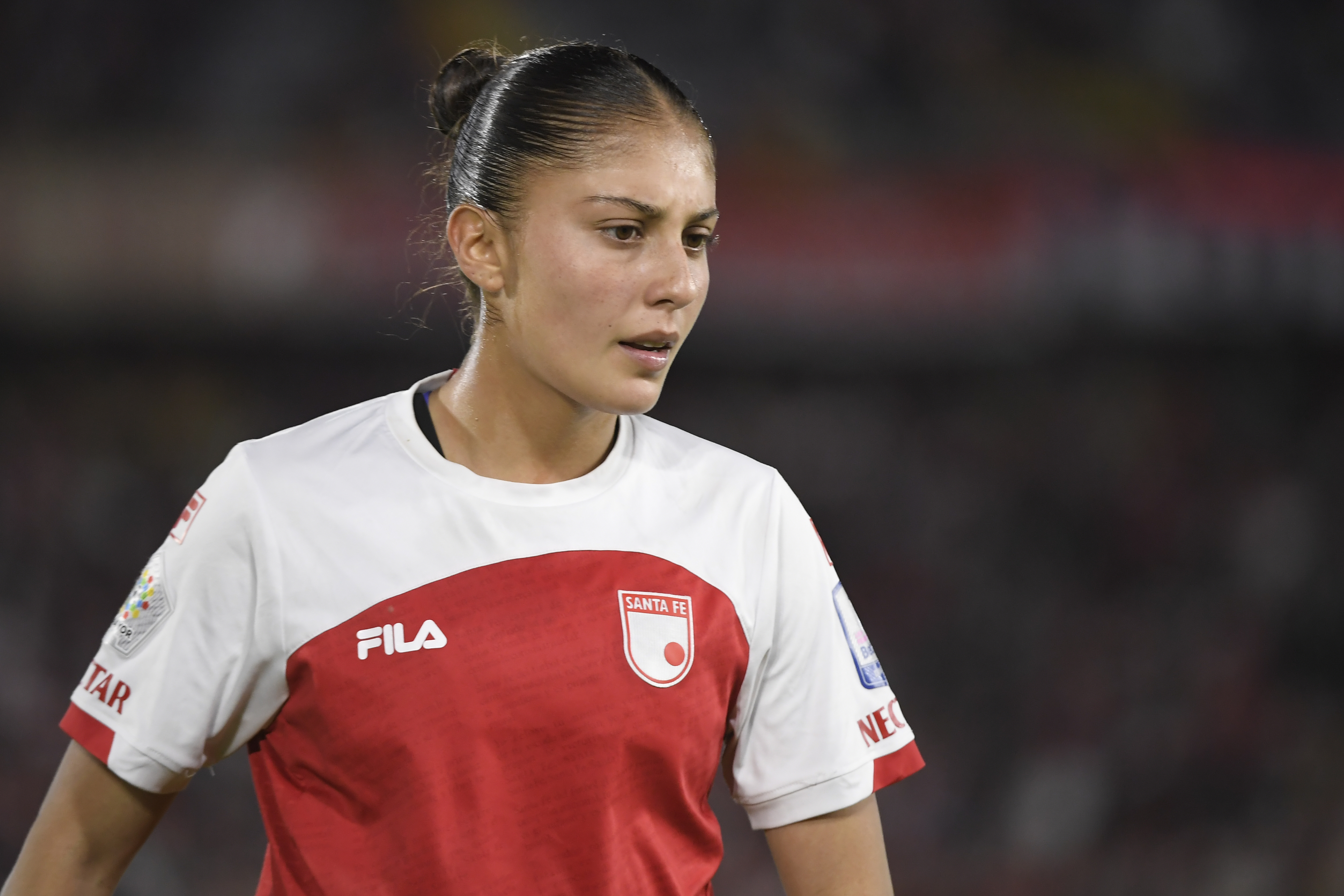 Centrocampista de Santa Fe en el partido de ida ante Deportivo Cali, por la final de la Liga Femenina BetPlay Dimayor 2025.