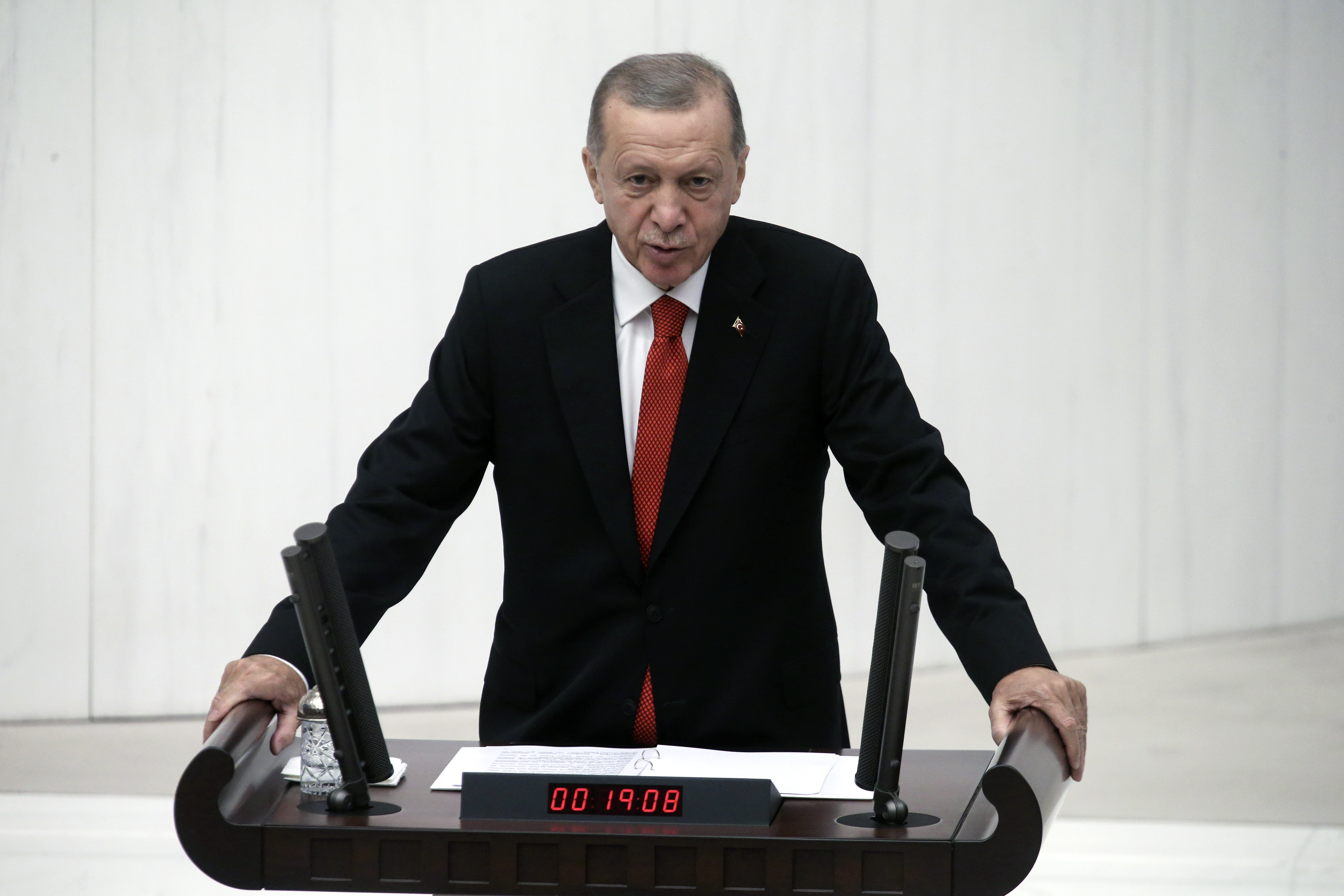 Turquía responde con bombardeos en Irak al atentado suicida en Ankara