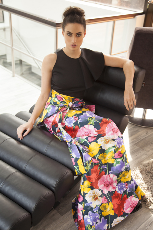 Las Barragánhan desarrollado un estilo propio, diseñando prendas para muchas mujeres, algunas famosas, que hacen de sus outifts un verdadero reto visual cargado de elegancia y excelente confección.
