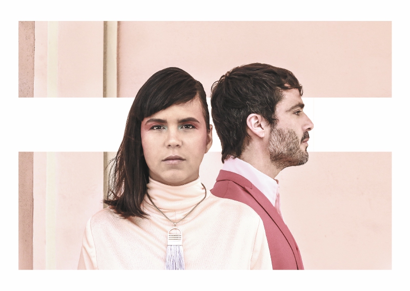Liliana Saumet y Simón Mejía son los integrantes de la agrupación colombiana Bomba Estéreo. / Sony Music