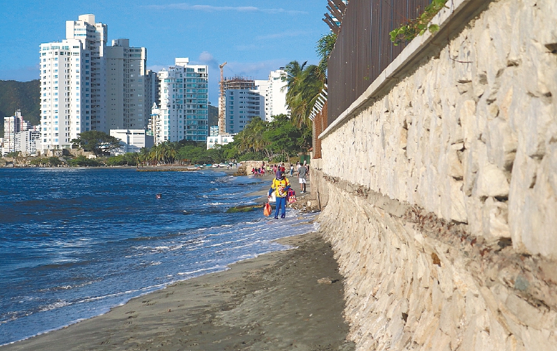Anla ordenó suspender obras para frenar erosión en playa Salguero, en Santa Marta
