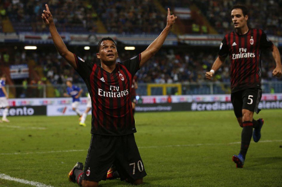 Carlos Bacca, delantero del Milan. Foto: AFP