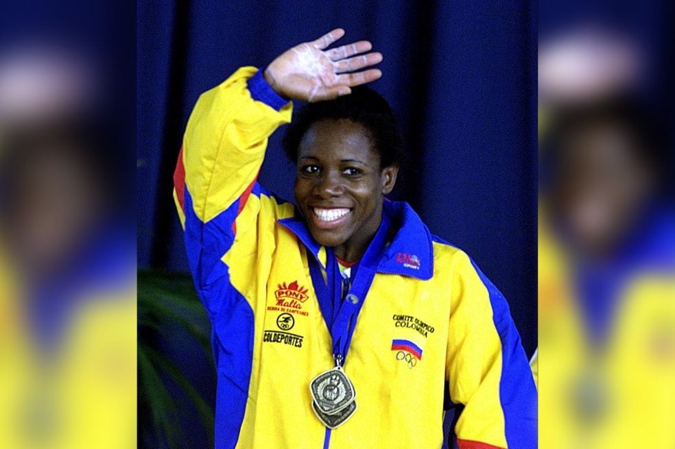 Mabel Mosquera también se subió al tercer puesto en los Juegos de Atenas 2004. Su bronce lo consiguió en el levantamiento de pesas en la categoría de 53 kilogramos.