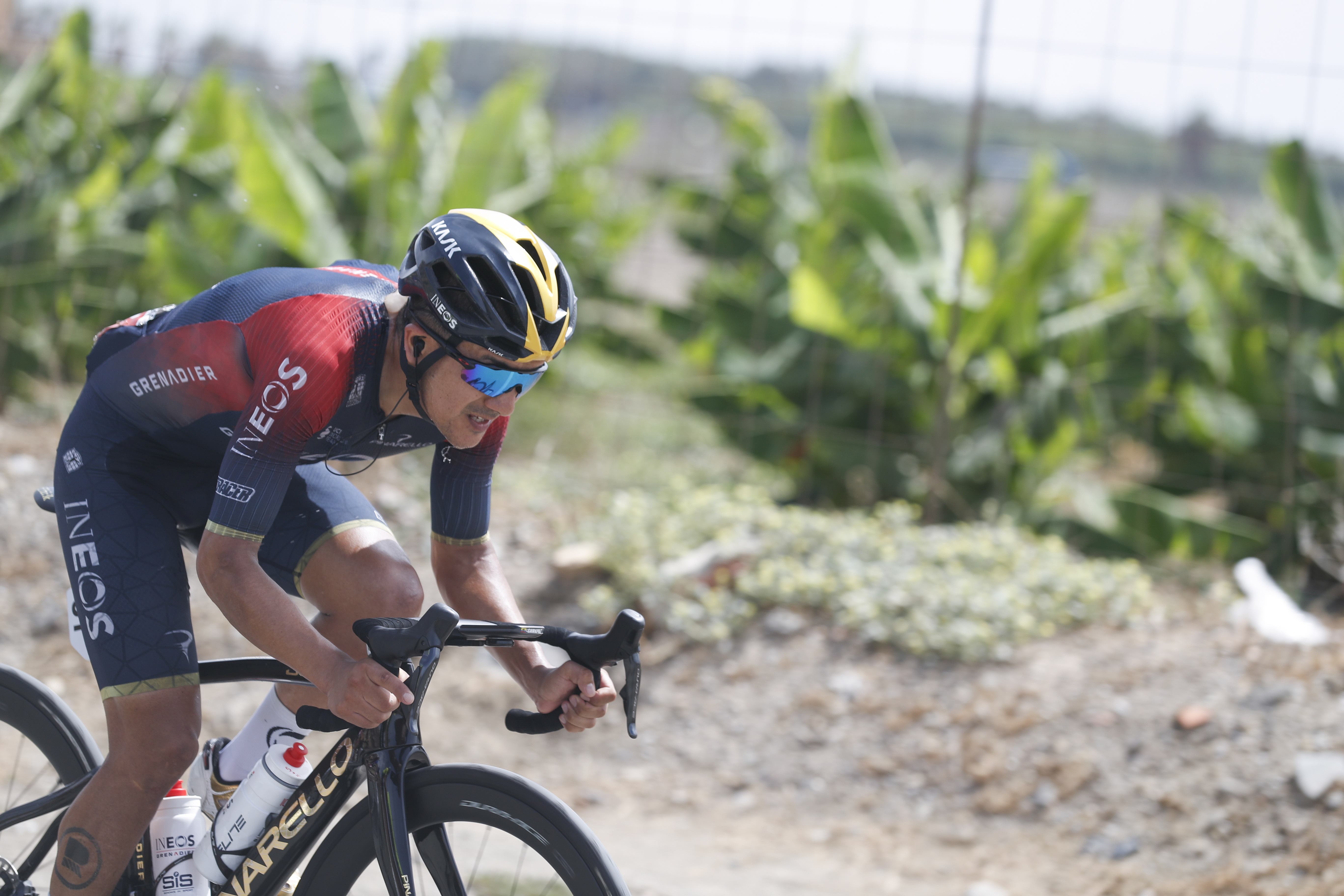 Carapaz se impuso en la montaña y se quedó con la etapa 12 de la Vuelta a España