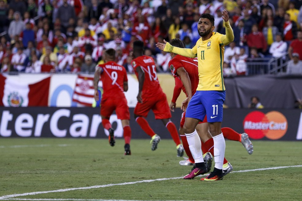 Perú, el rival de la Selección de Colombia: Brasil, eliminada con polémica