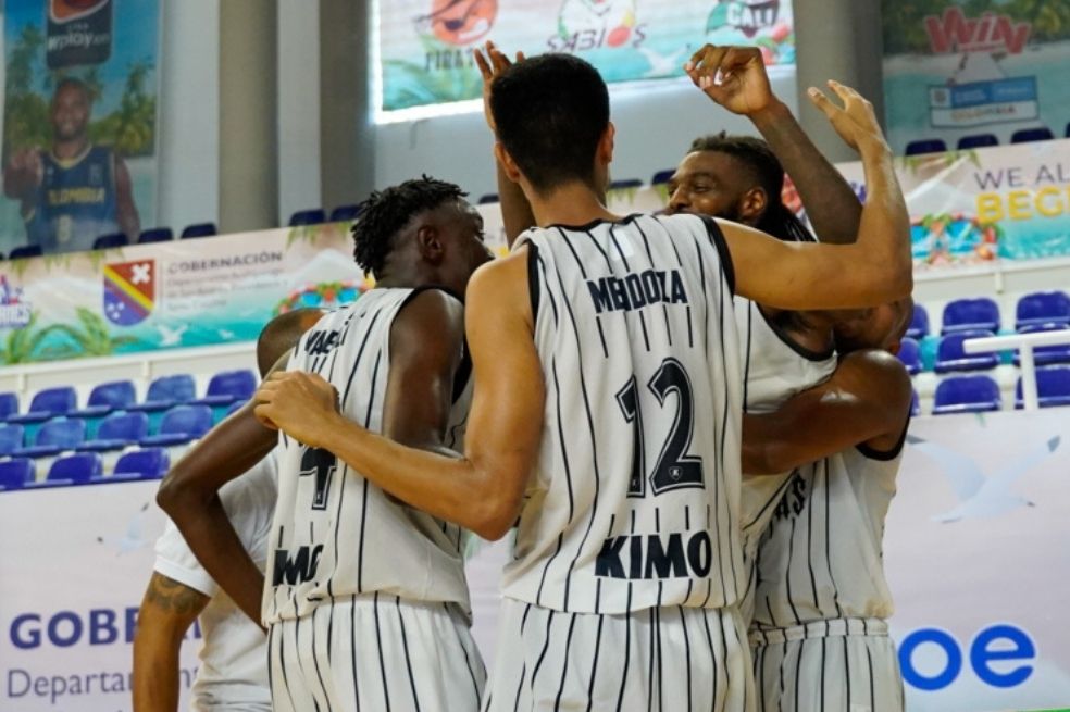Caribbean es líder y Piratas sumó su primer triunfo; así va la liga de baloncesto