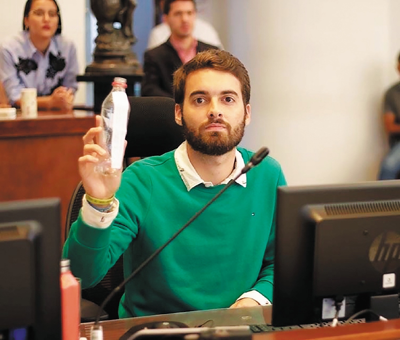“Quintero está aliado con lo peor de la clase política antioqueña y bogotana”: concejal de Medellín