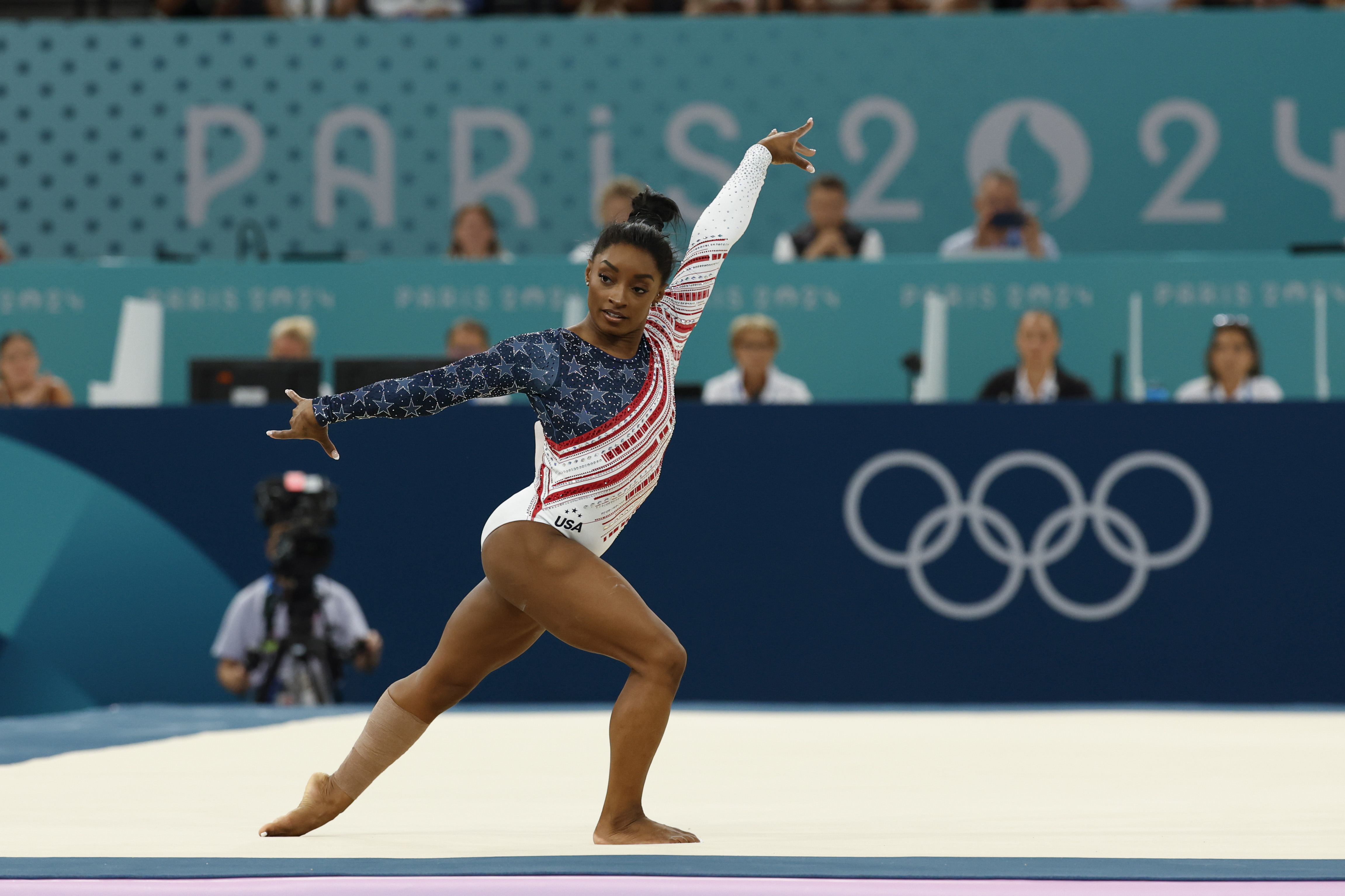 La ciencia detrás del brillante desempeño de la gimnasta artística Simone Biles