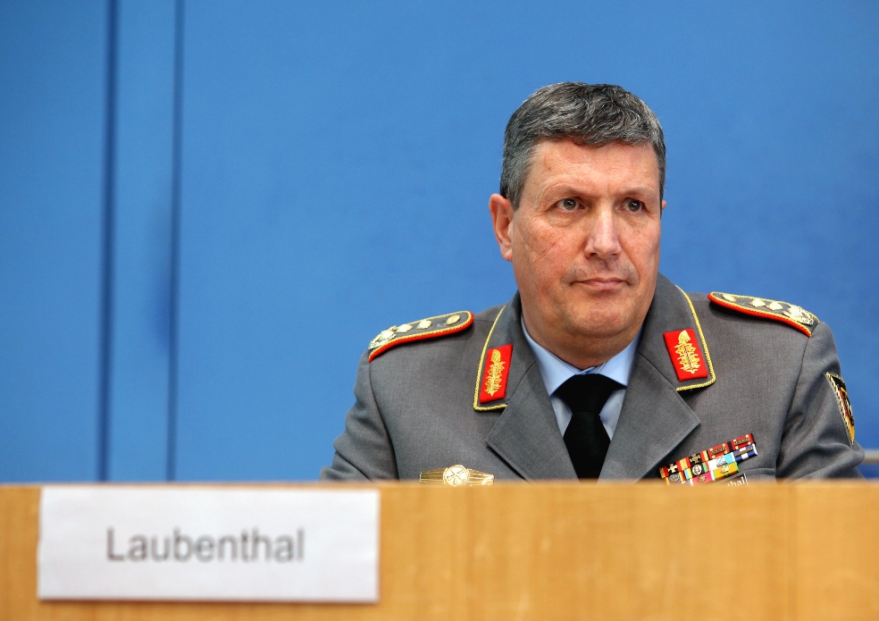 Alemania anuncia servicio militar voluntario para la “defensa de la patria”