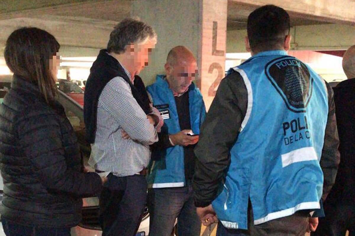 Escándalo en Argentina: Policía detiene a pediatra que grababa pornografía infantil