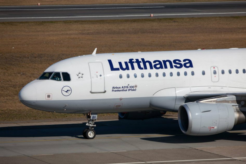Lufthansa adopta la norma de dos personas en la cabina en aviones del grupo