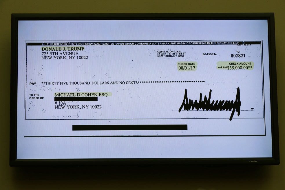 El cheque forma parte de una serie de once pagos que Trump realizó a Cohen. Foto: AFP