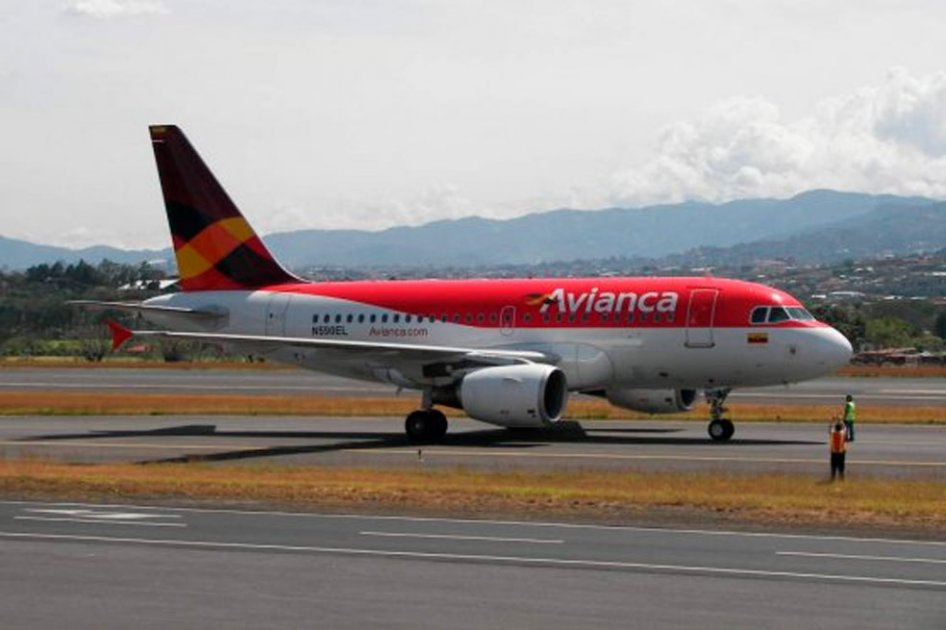Avianca reorganiza sus operaciones tras cierre producido por tormenta eléctrica