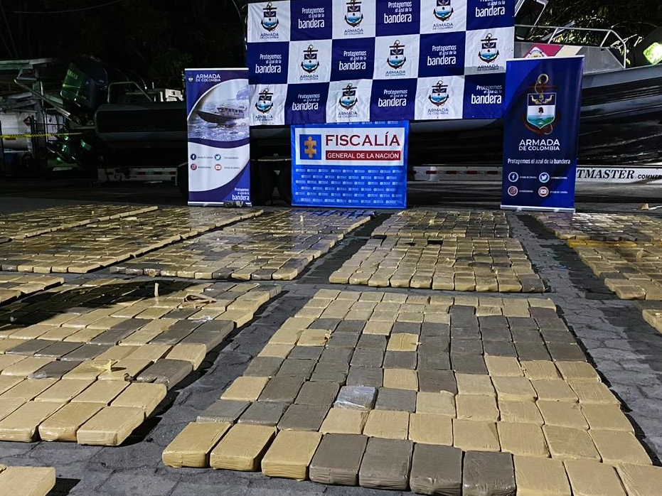 Armada de Colombia incautó más de dos toneladas de cocaína en el Pacífico