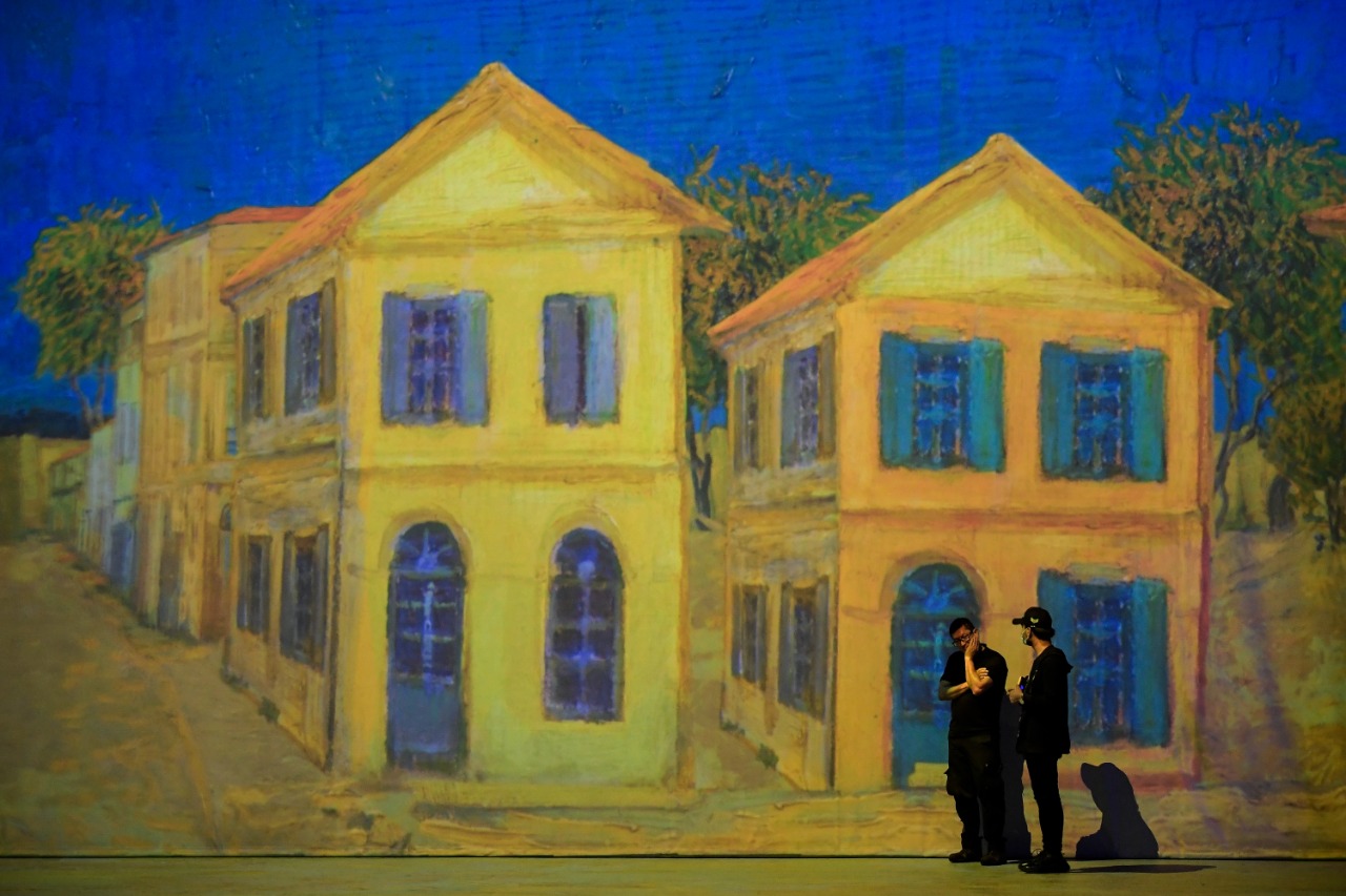 Fotografías de la exposición 'Beyond Van Gogh", que estará en Bogotá hasta el 14 de agosto.