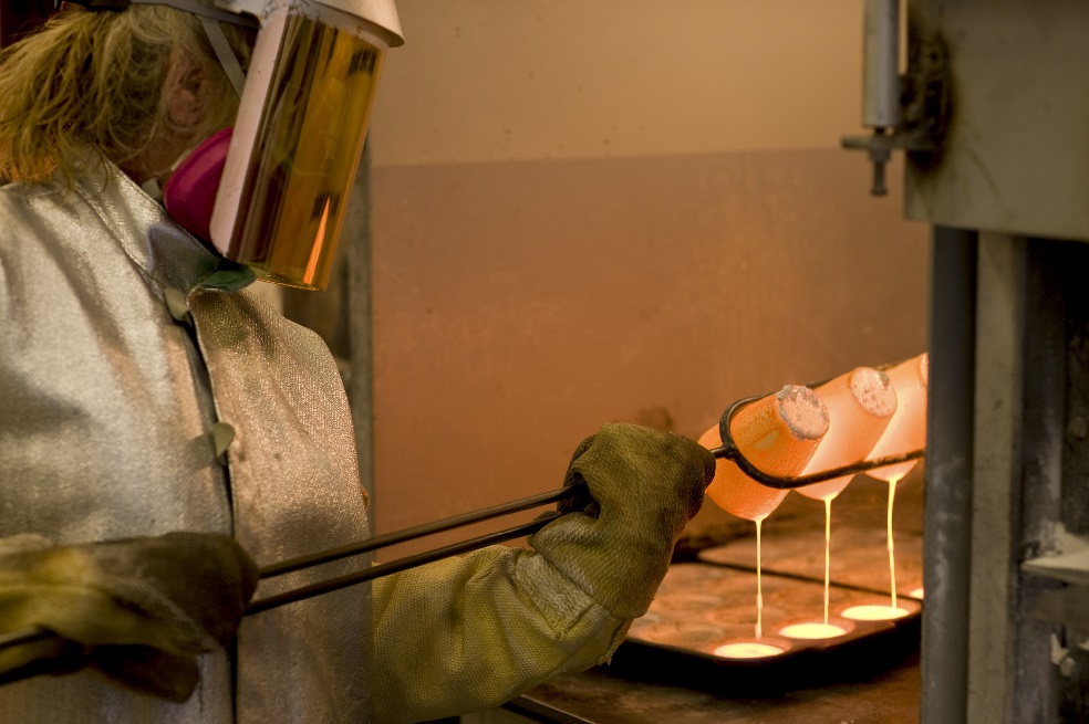 Goldcorp Inc., la mayor minera del oro por valor de mercado, dio señales de invertir en el mercado argentino. / Bloomberg