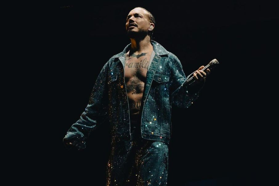 J Balvin envió emotivo mensaje a Venezuela durante su concierto en las Fiestas de San Pedro