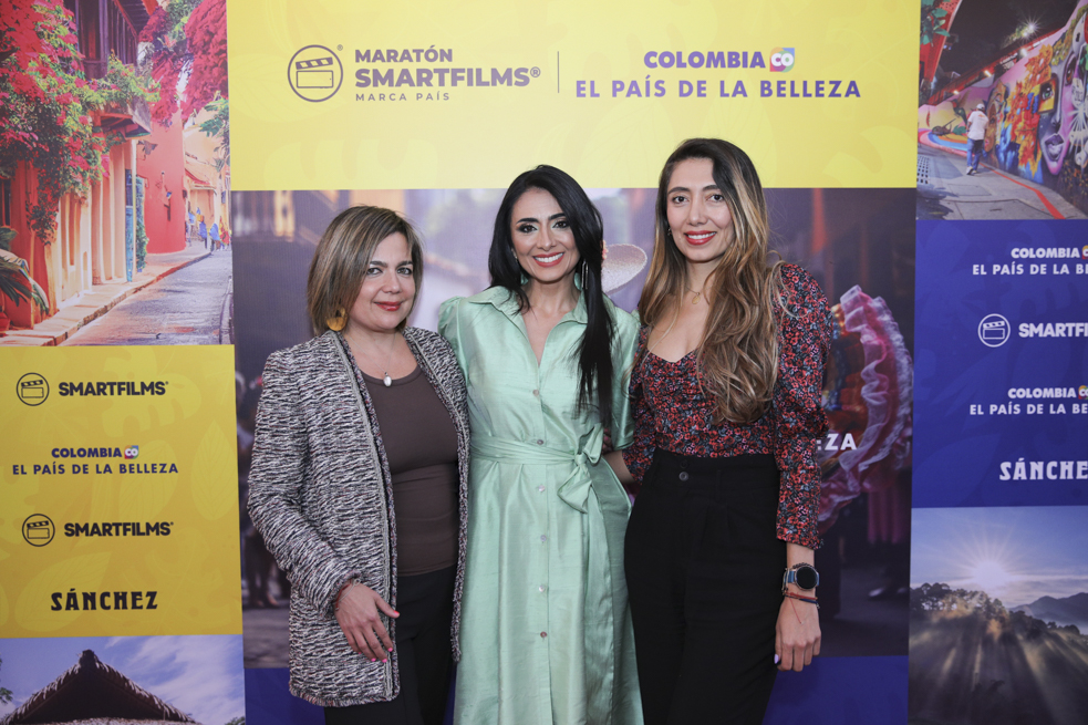 Katya Warner, Yesenia Valencia y Katherine Valencia