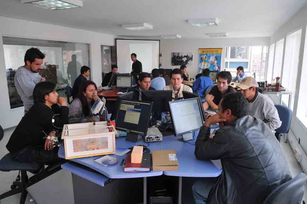 Empresarios creen que sector educativo debe innovar en métodos de enseñanza. / Óscar Pérez