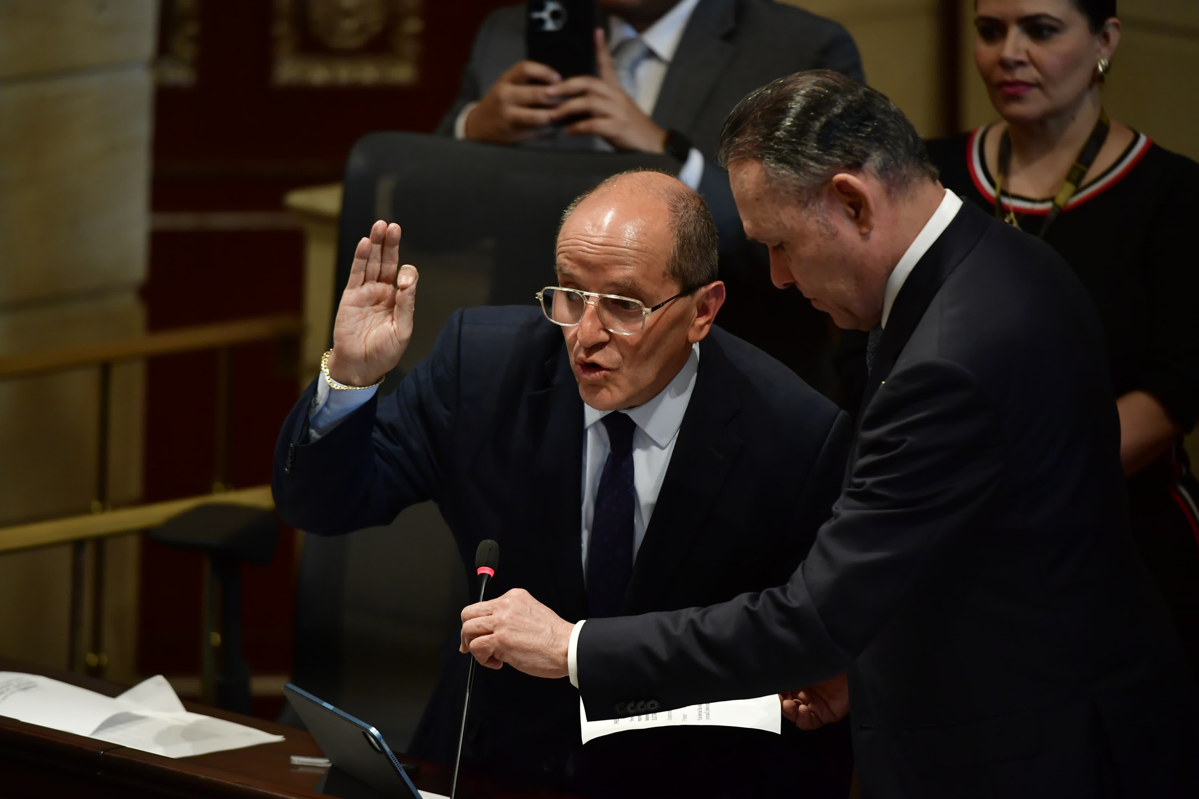 Así reaccionaron Benedetti, Barreras y otros políticos a elección de Echeverry en el CNE