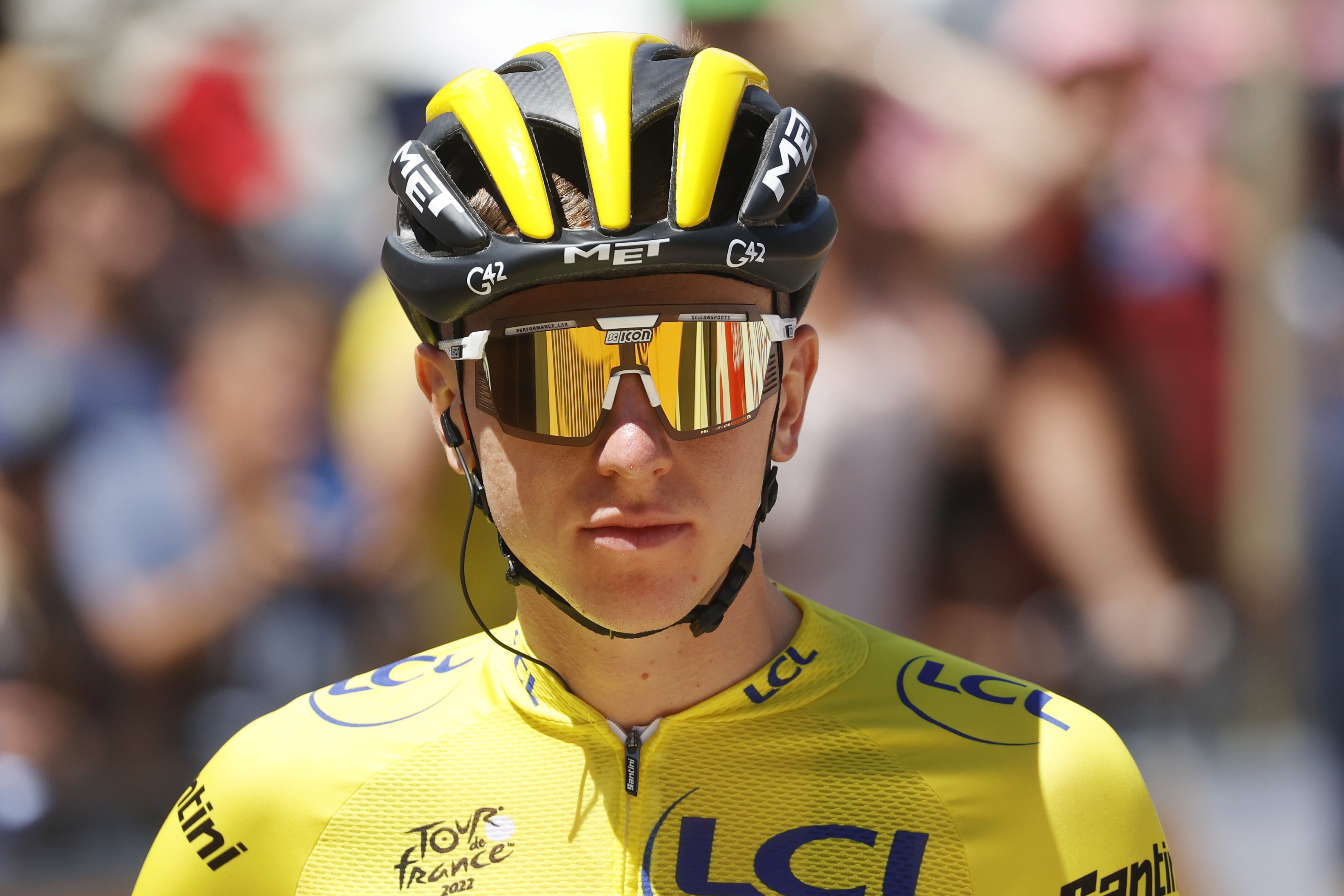Morzine (France), 12/07/2022.- The Yellow Jersey Slovenian rider Tadej Pogacar of UAE Team Emirates before the start of the 10th stage of the Tour de France 2022 over 148,5km from Morzine to Megeve France, 12 July 2022. (Ciclismo, Francia, Eslovenia) EFE/EPA/GUILLAUME HORCAJUELO