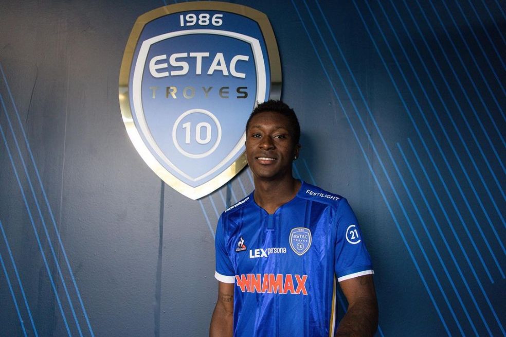 Nueva oportunidad para Marlos Moreno en una liga importante de Europa