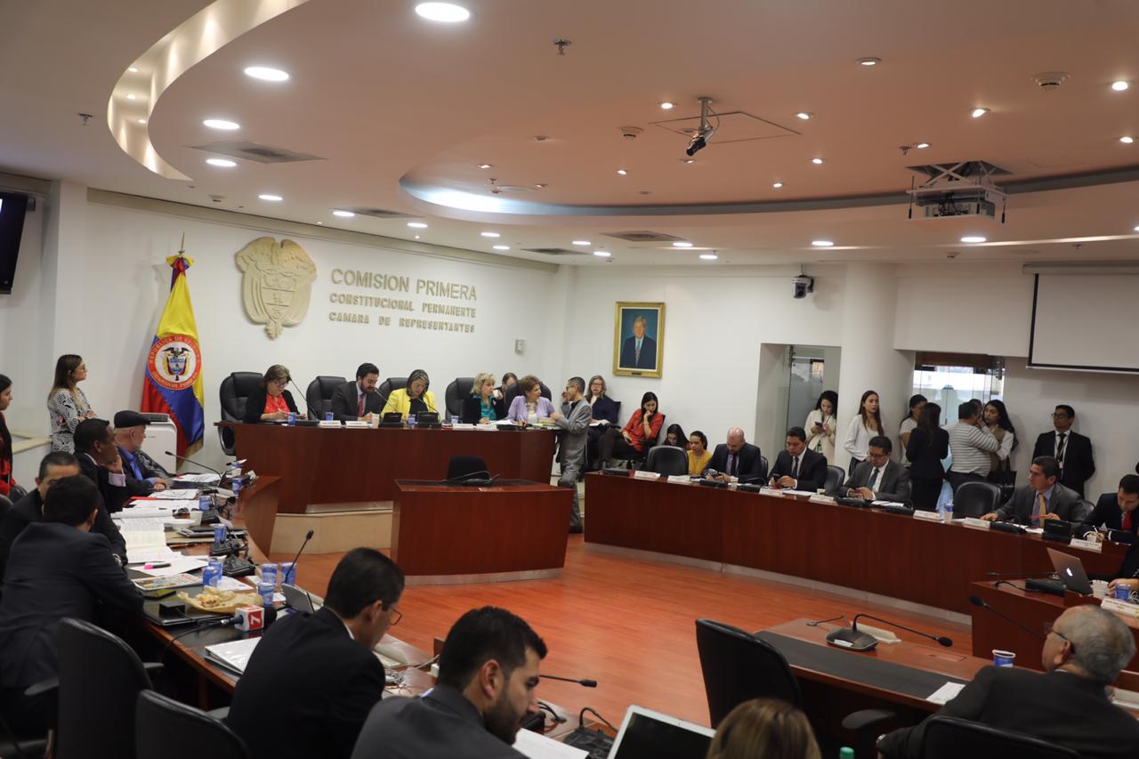 Comisión Primera de la Cámara hunde proyecto de la oposición para reforma a la Policía