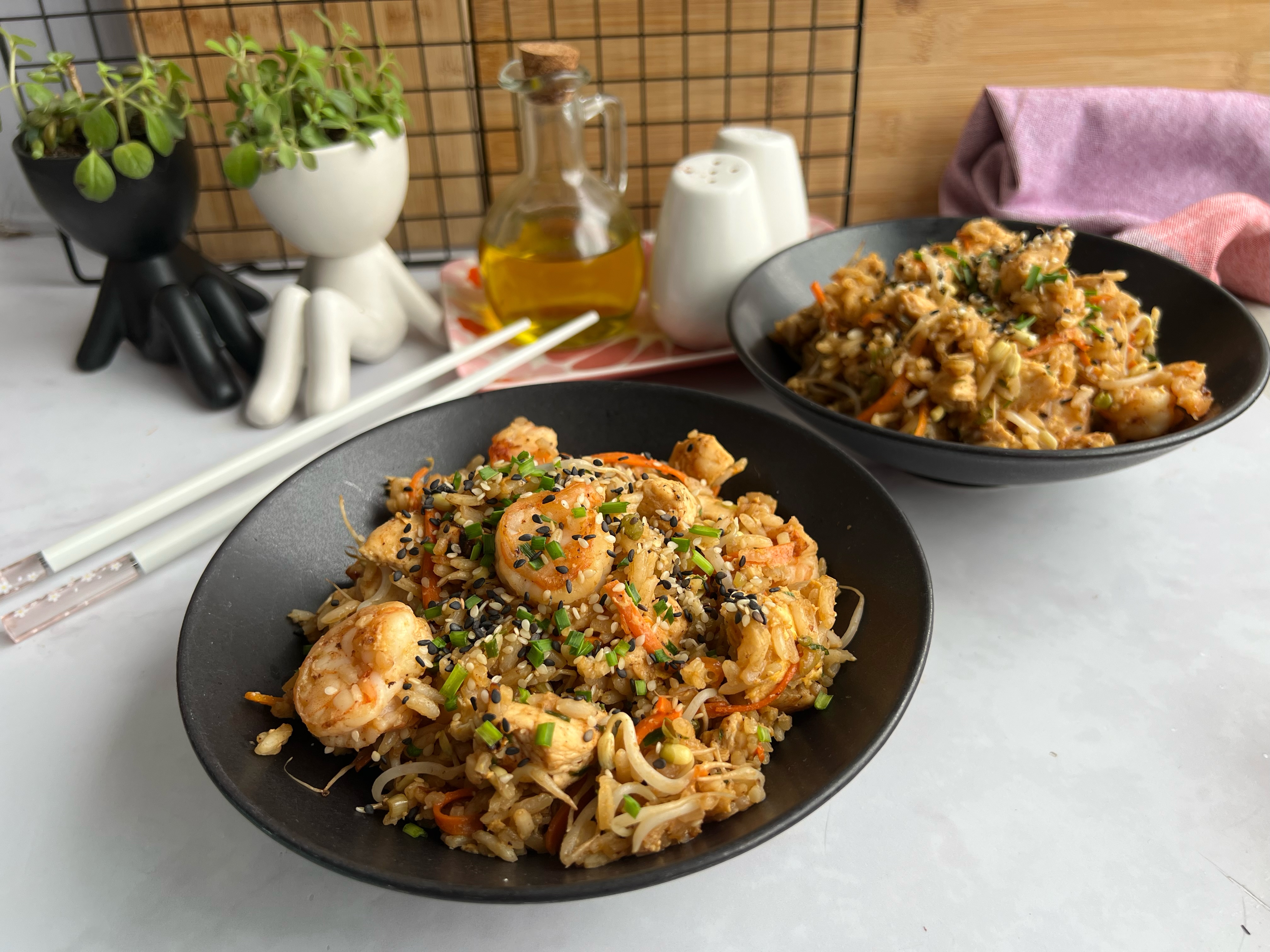 Sorprende a mamá con este arroz oriental mixto: receta para el Día de la Madre