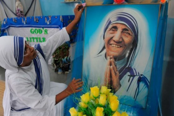 Madre Teresa de Calcuta, la santa de los más pobres que dudó de Dios