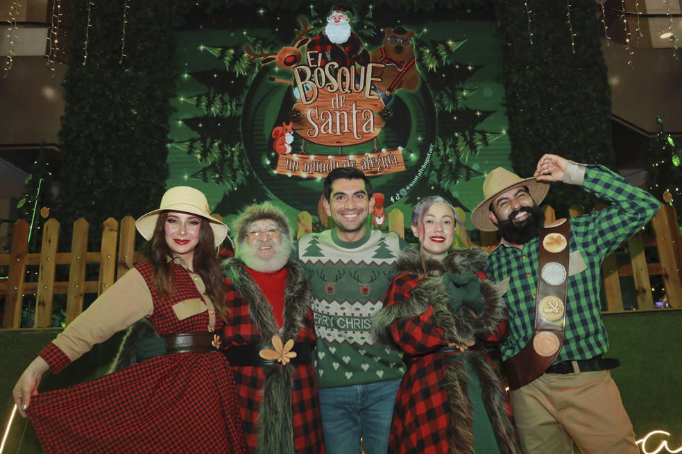Vive la alegría de la Navidad en el bosque de Santa del C.C Santafé
