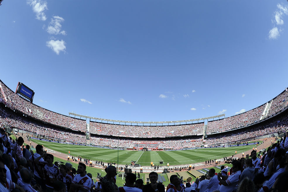 River vs. Boca, una final maldita: primero lluvia y ahora violencia