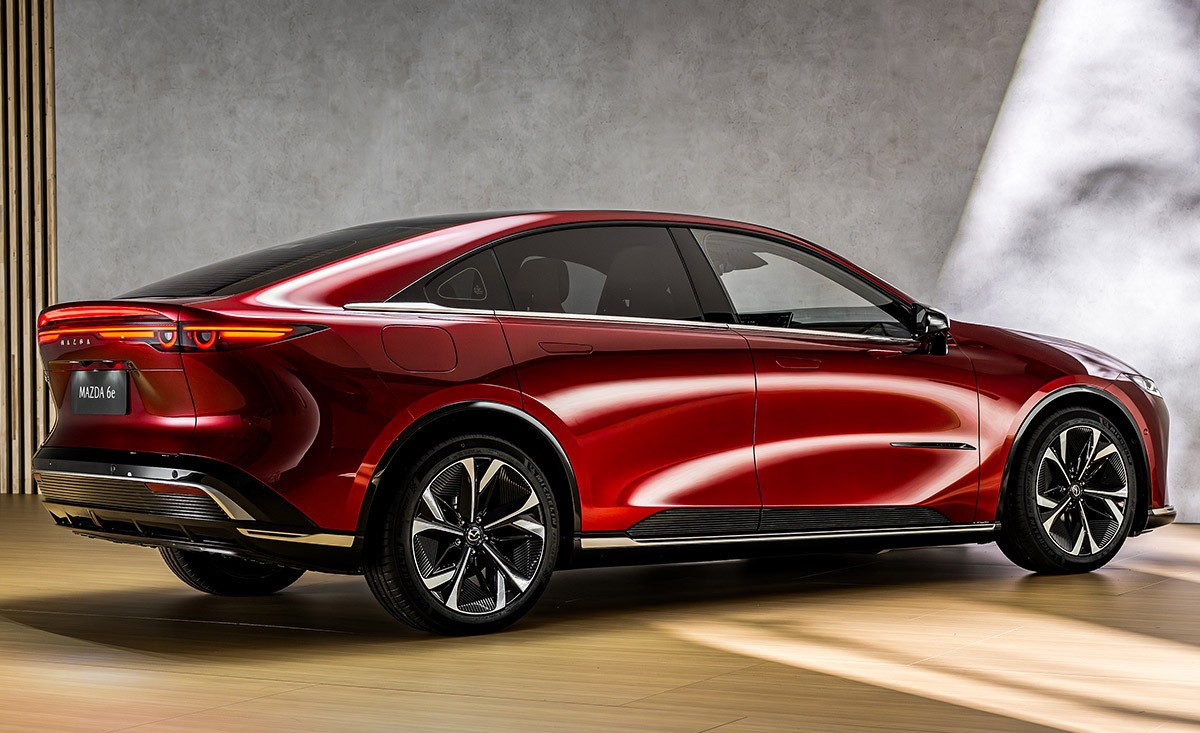 Mazda 6e: la cuarta generación del icónico sedán ahora es 100% eléctrica