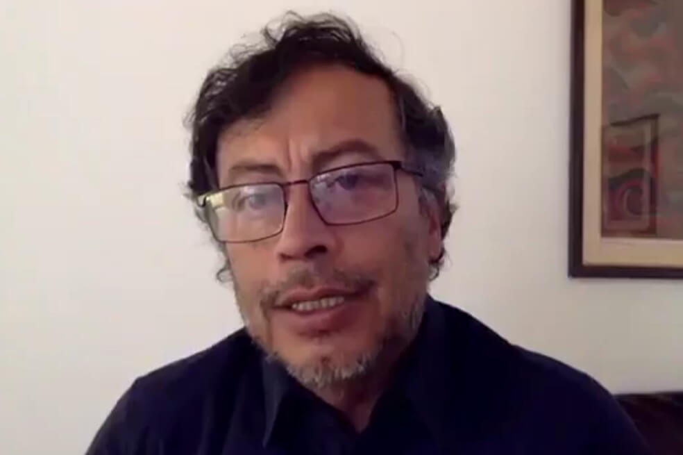 Petro reporta mejoría y dice no tener células cancerosas