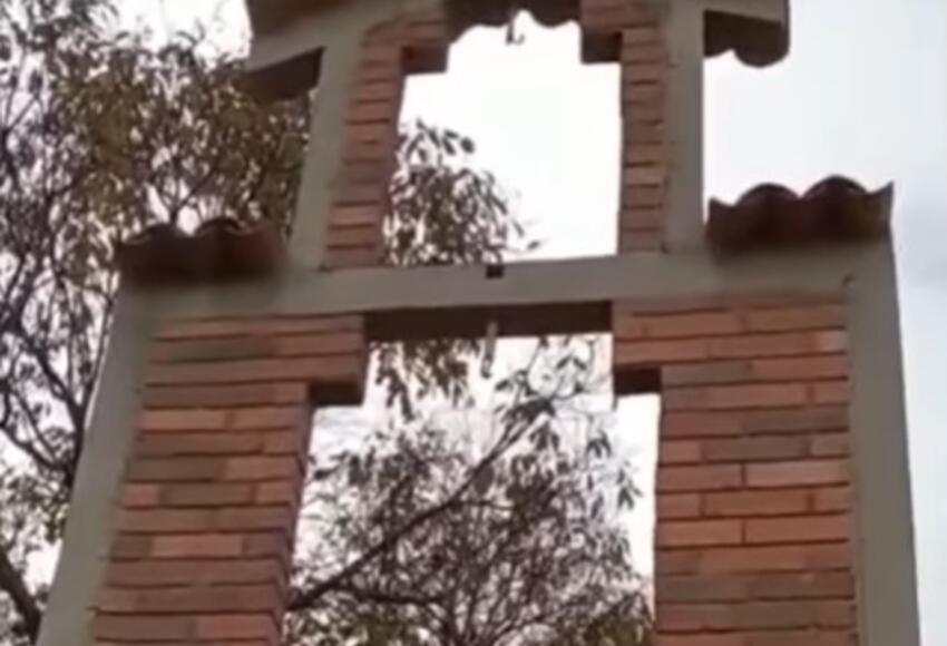 Delincuentes se robaron las campanas de una iglesia en Curití, Santander
