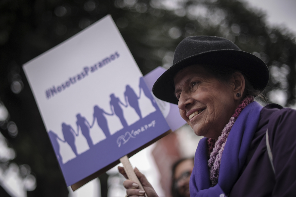 Mujeres reclaman derechos entre altas cifras de violencia, durante marchas en el día de la mujer